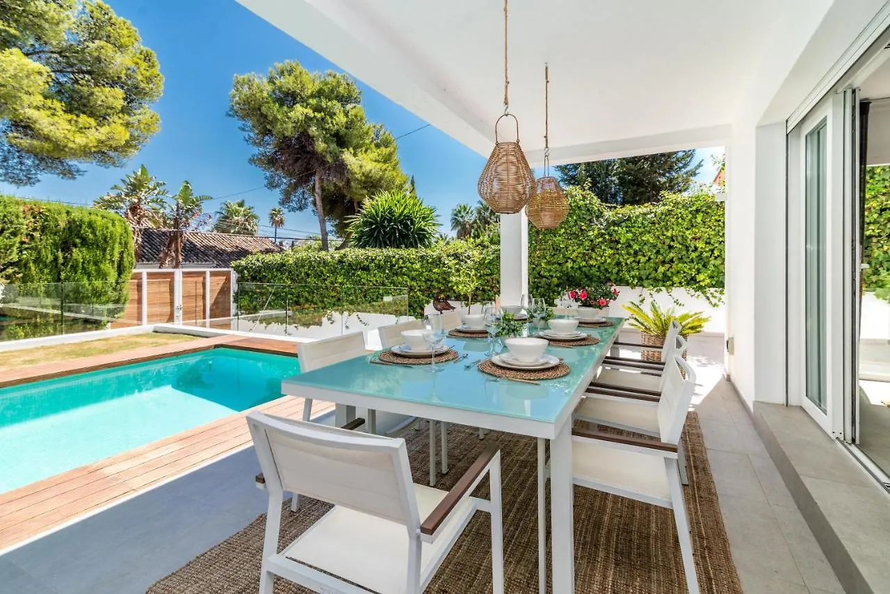 Exclusive 4 Br Villa Jazmines. Private Pool&Bbq Marbella España